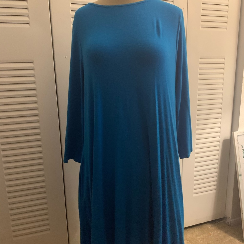 Dress - Picture 2 of 3